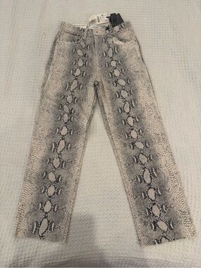 ZARA NWT The straight cropped denim in Snake Print